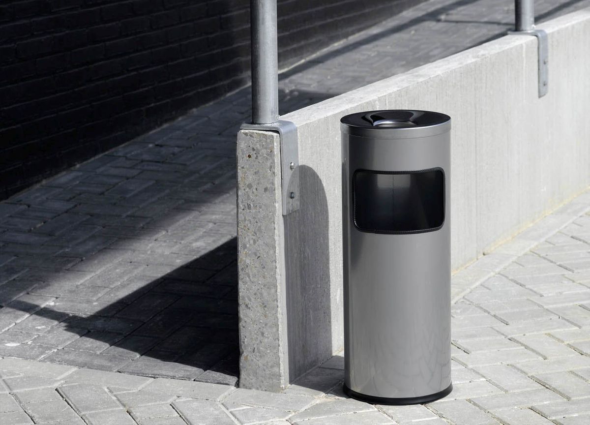 Standascher mit Flammenlöschkopf SAFE rund, Metall, 250x630mm (ØxH), 17 l, silber metallic